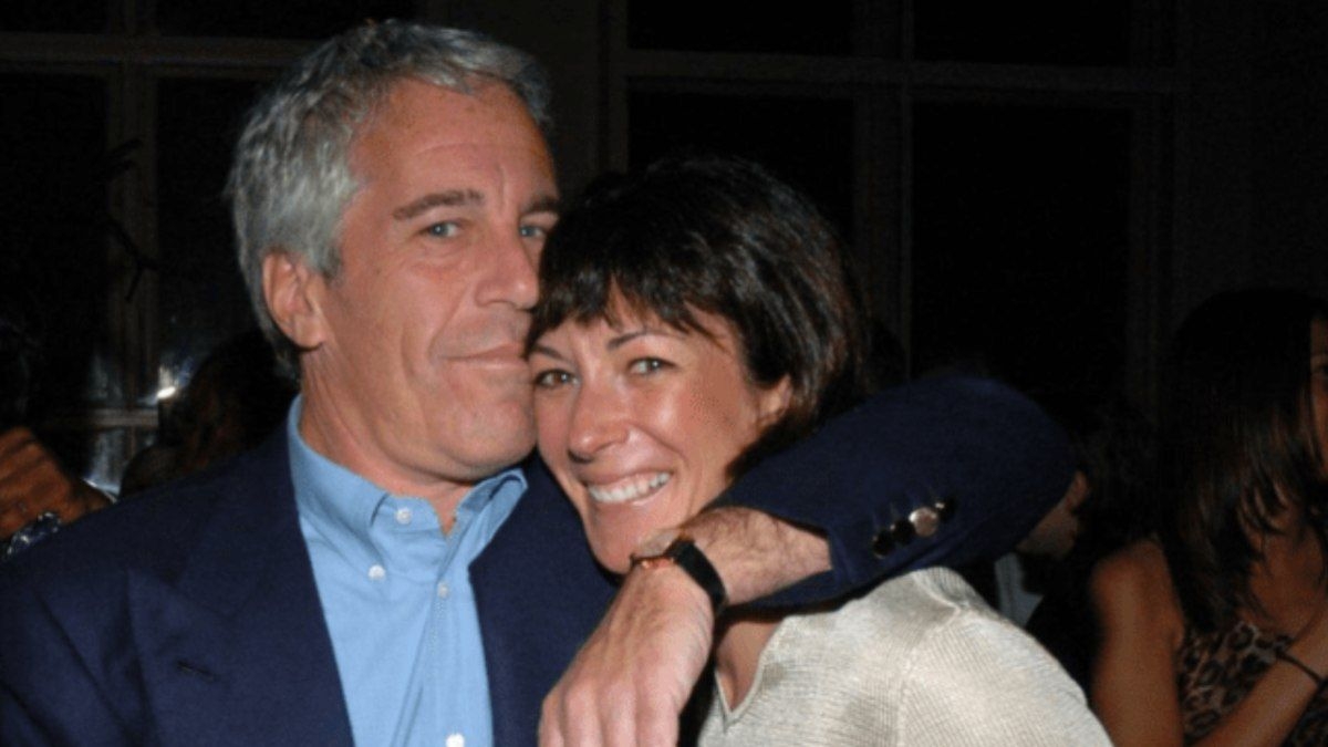 Arquivos de Epstein finalmente divulgados após nova lei