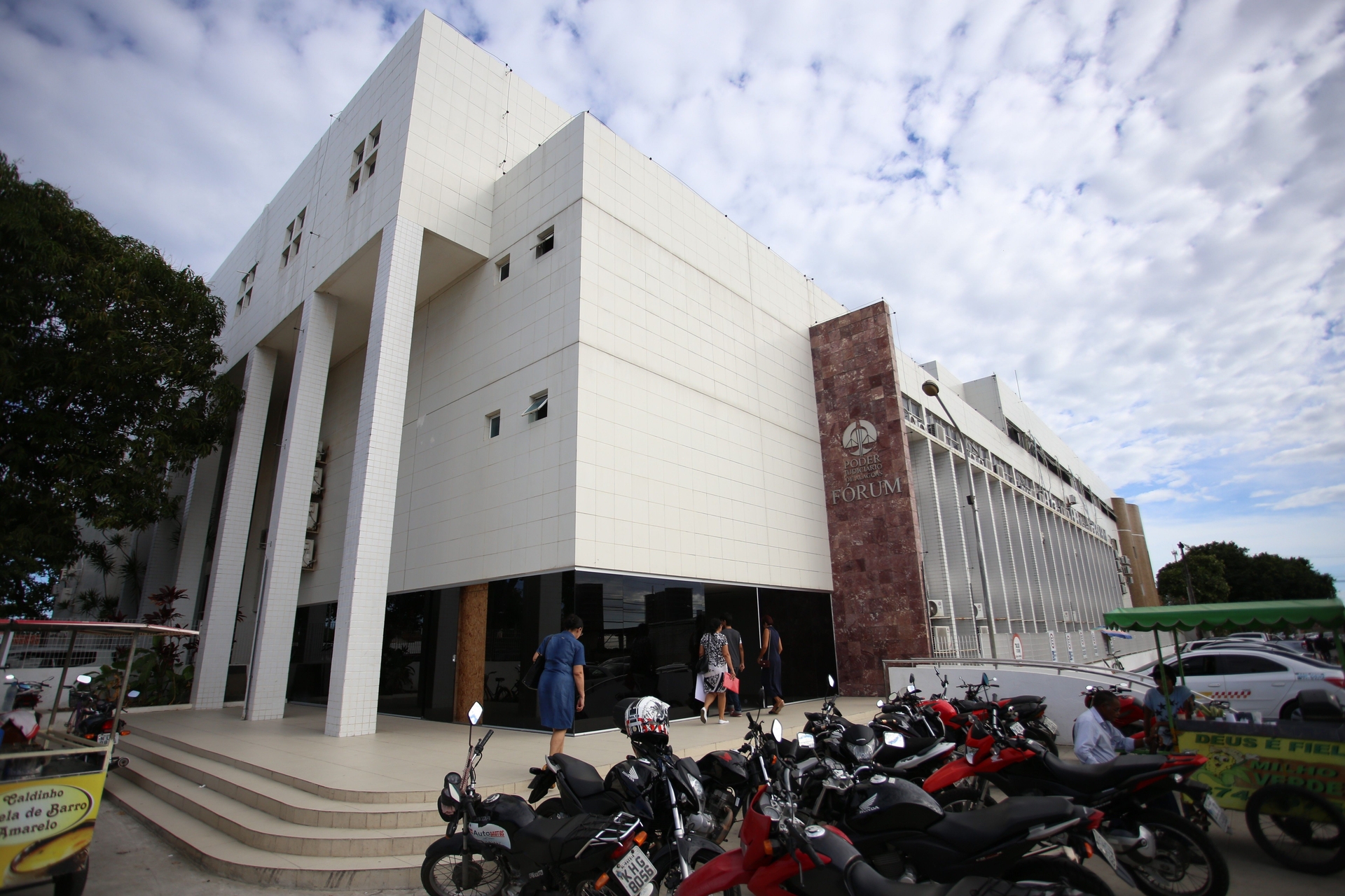 Julgamento de homem acusado de assassinato em Maceió