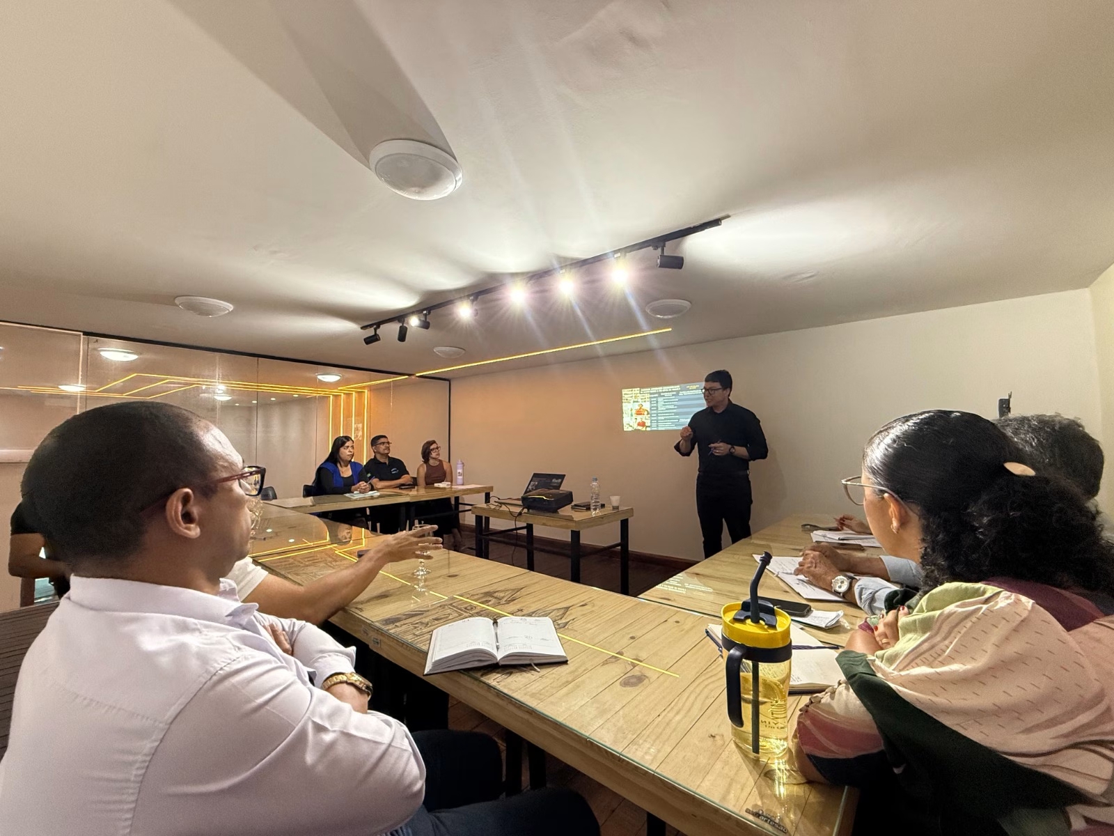 Parceria entre Prefeitura de Penedo e Sebrae melhora serviços