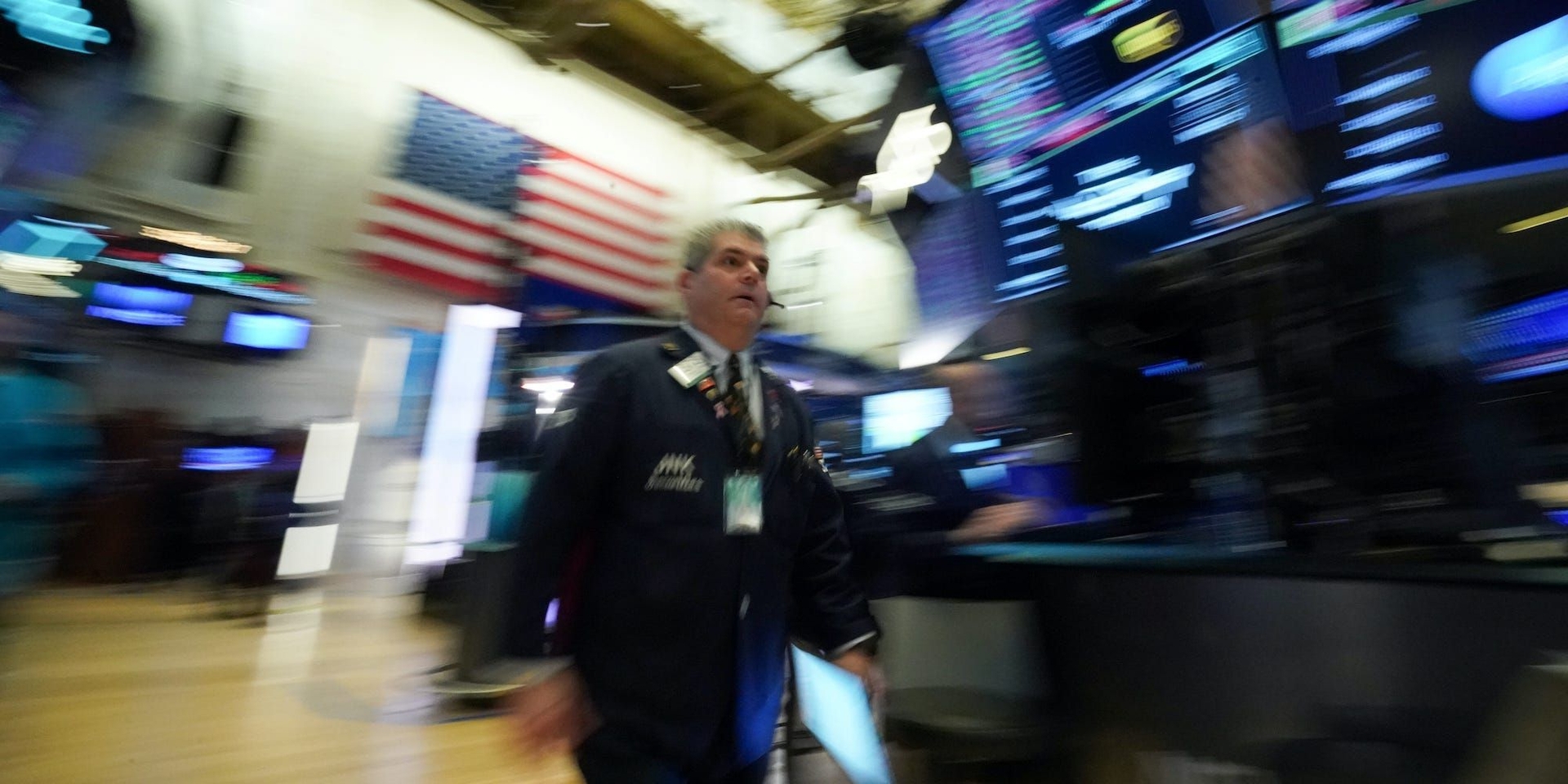 EUA Enfrentam Choque Deflacionário por Três Fatores