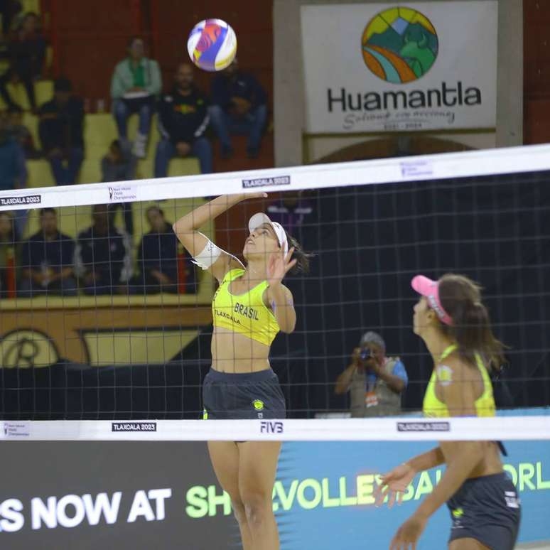 Veja 11 esportes de praia para praticar no verão 2024