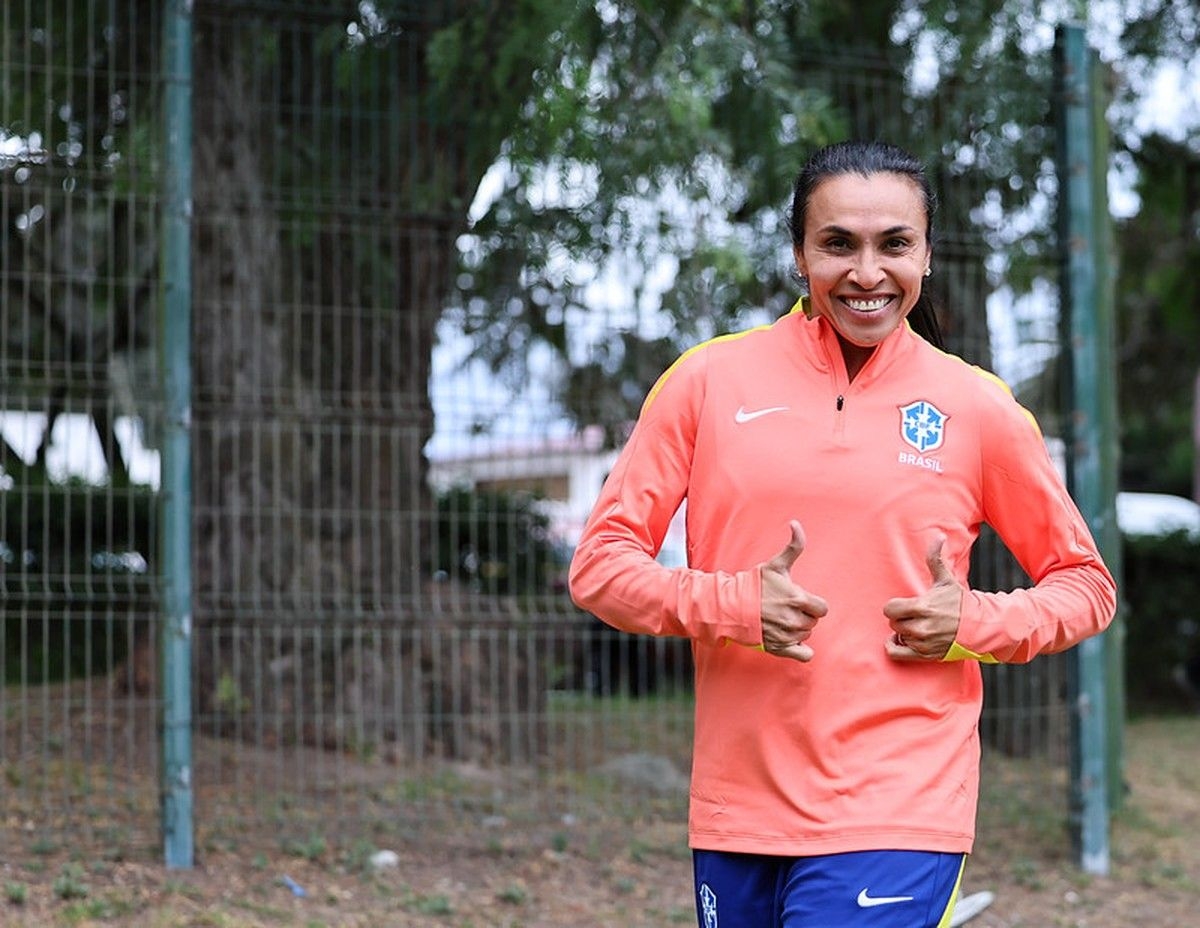 Marta reflete sobre futebol e sonho de maternidade