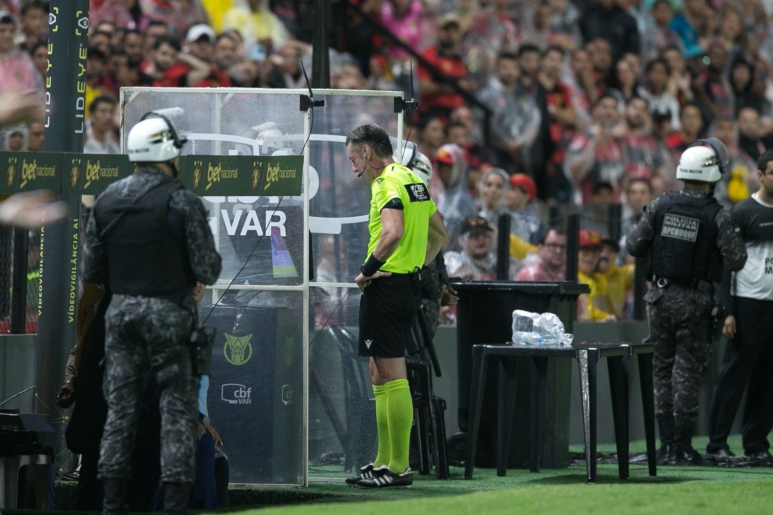 Entenda o erro de direito no futebol e suas implicações