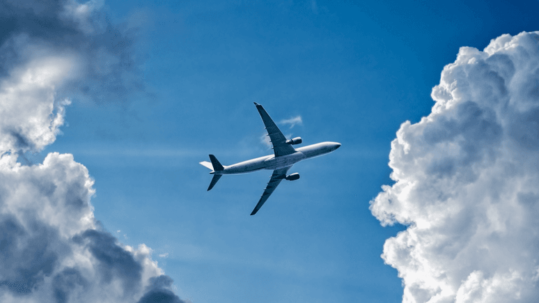 Avião passa por turbulência “anormal” e 11 passageiros vão parar no hospital