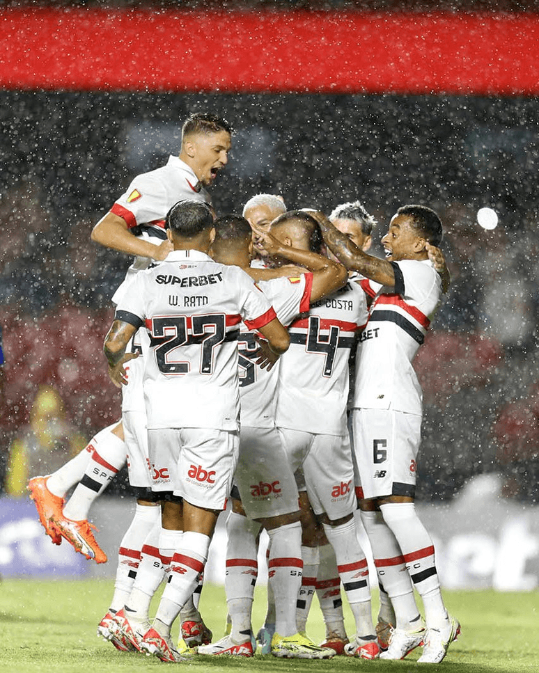São Paulo enfrenta o Mirassol sem Lucas e com novidade entre os relacionados