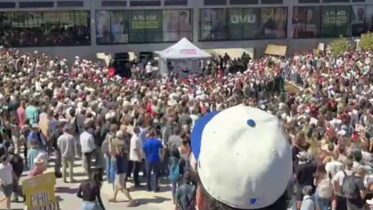 Brasileiro perde visto nos EUA por celebrar morte