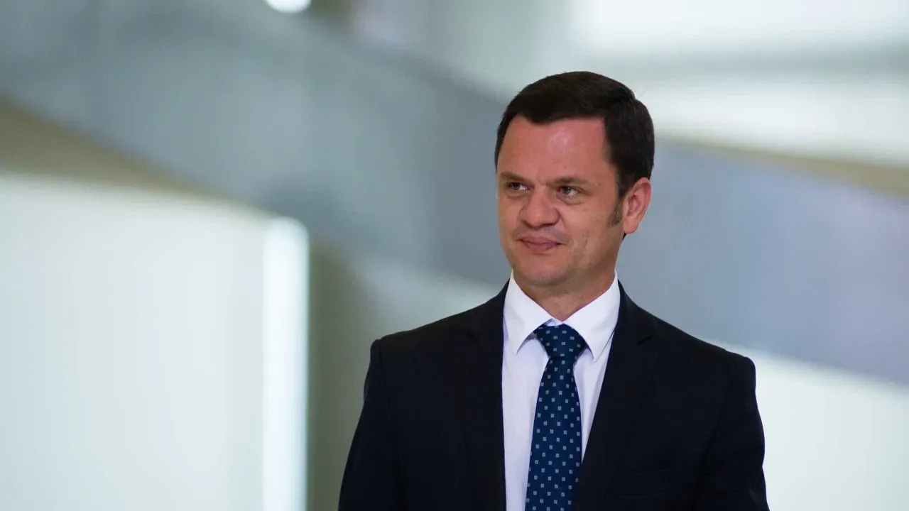 Lewandowski demite Ramagem e Anderson Torres da PF