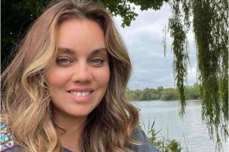 Mulher sofre infarto fulminante e morre durante discurso no velório do sogro