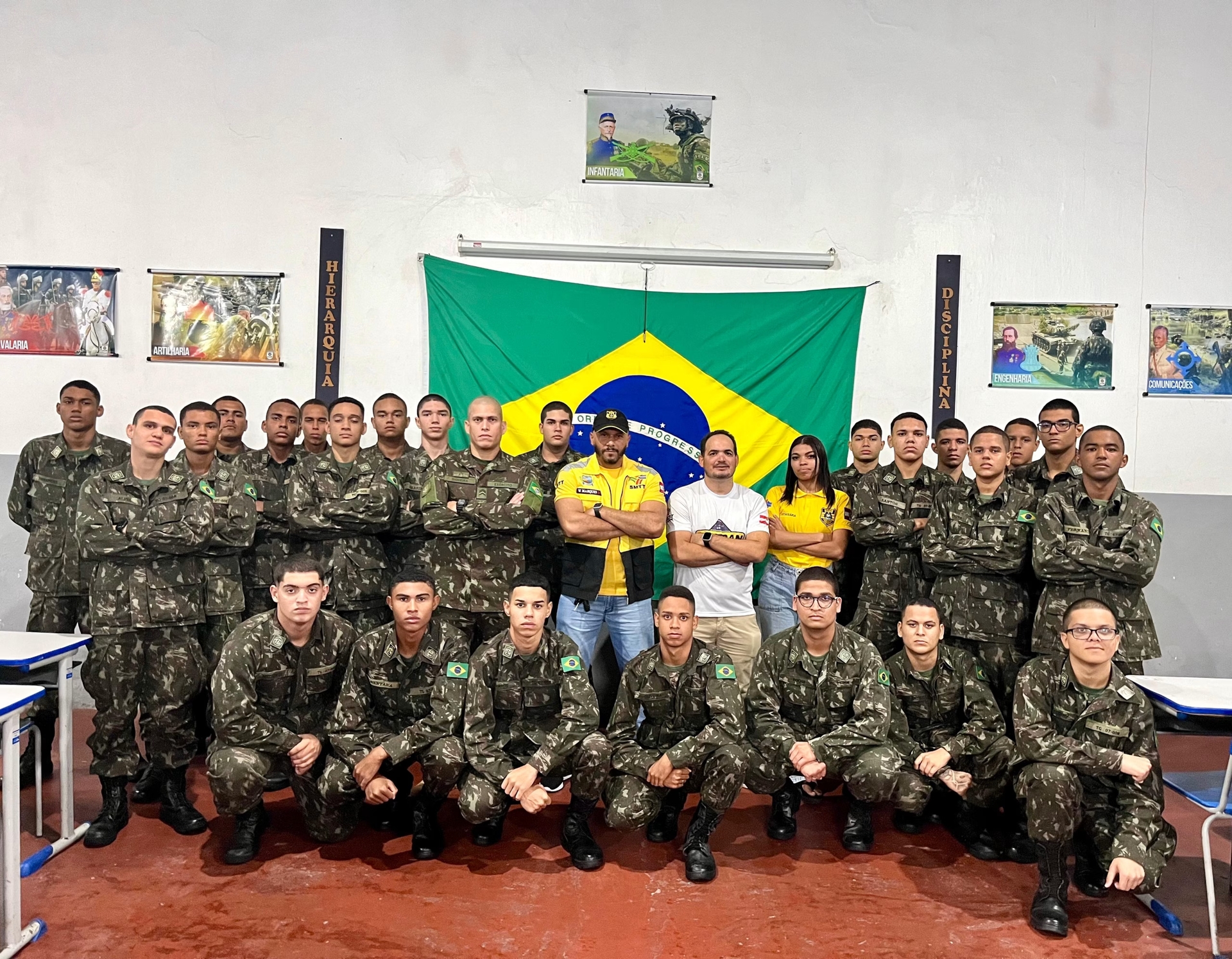 Palestra de segurança no trânsito para atiradores em Penedo