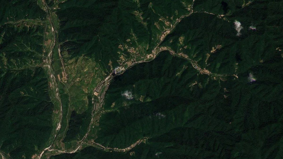 Coreia do Norte constrói base secreta de mísseis perto da China