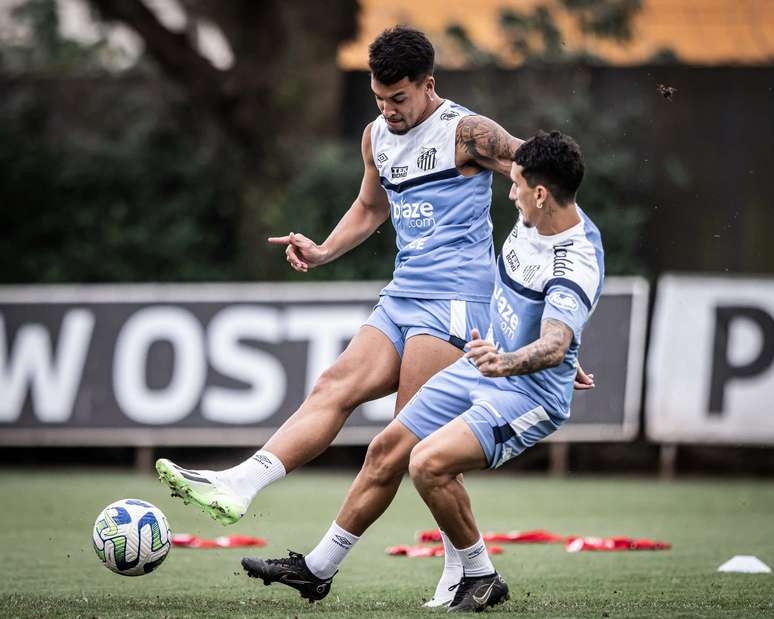 Com cinco pendurados, Santos pode perder carrasco do Corinthians para o clássico