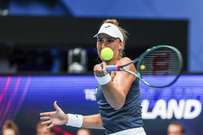 Bia Haddad é eliminada por vice de Roland Garros na estreia em Adelaide