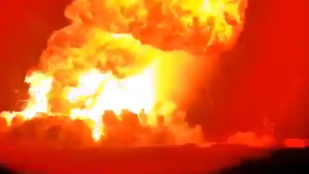 Foguete da SpaceX explode durante teste no Texas