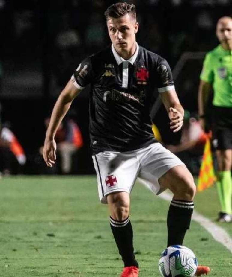 Corinthians tem reunião agendada com Vasco para receber dinheiro da venda de Lucas Piton