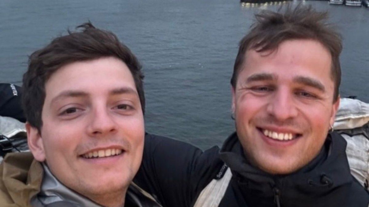 Amigos franceses percorrem 12 mil km até a China