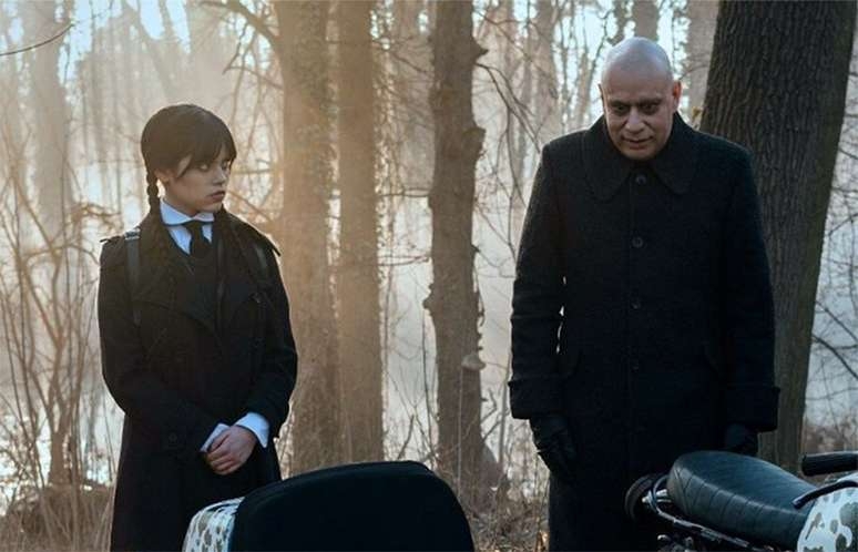 Wandinha | Netflix prepara série derivada do Tio Chico