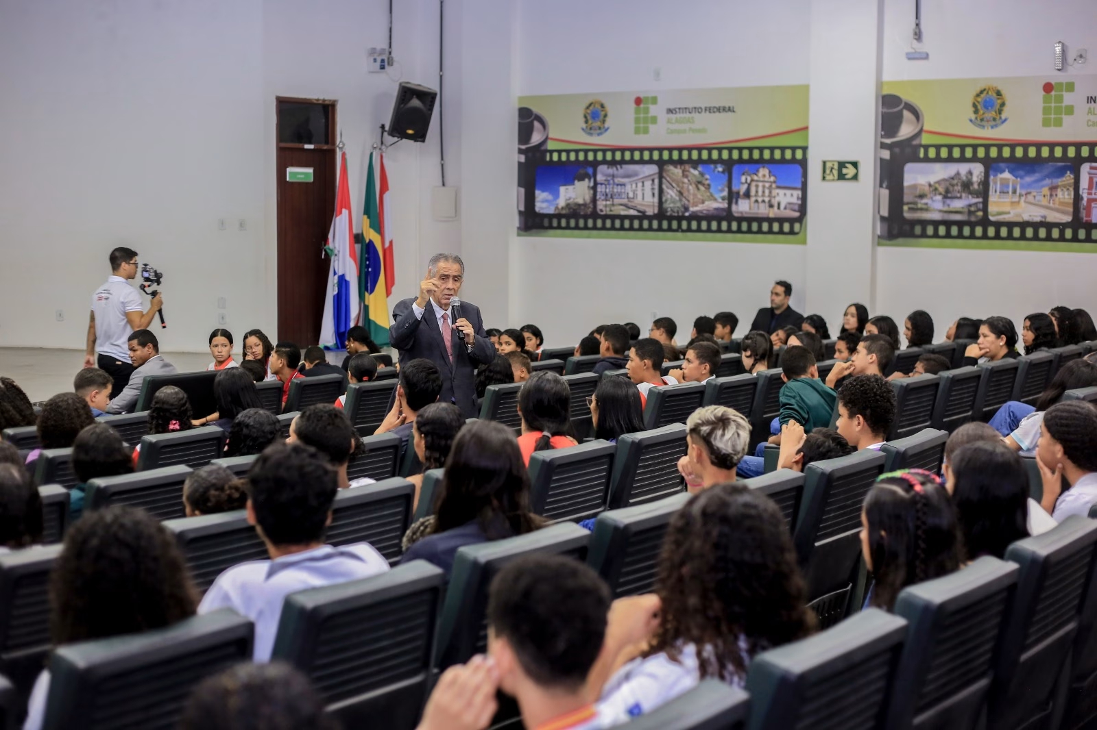 Democracia e Voto: Conscientização em Penedo