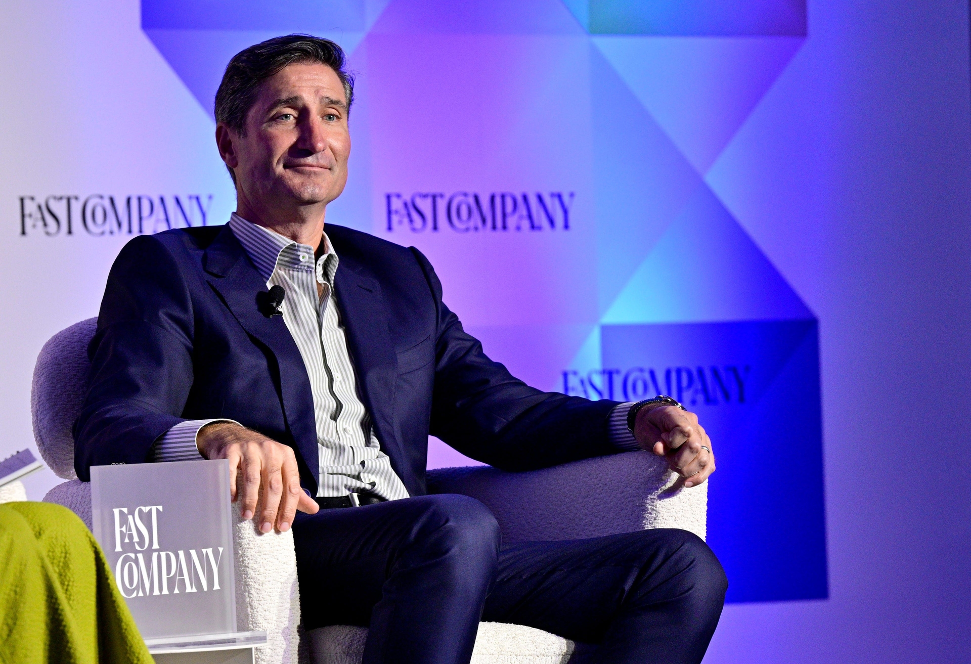 Desafios de Brian Niccol na Starbucks e Seus Impactos