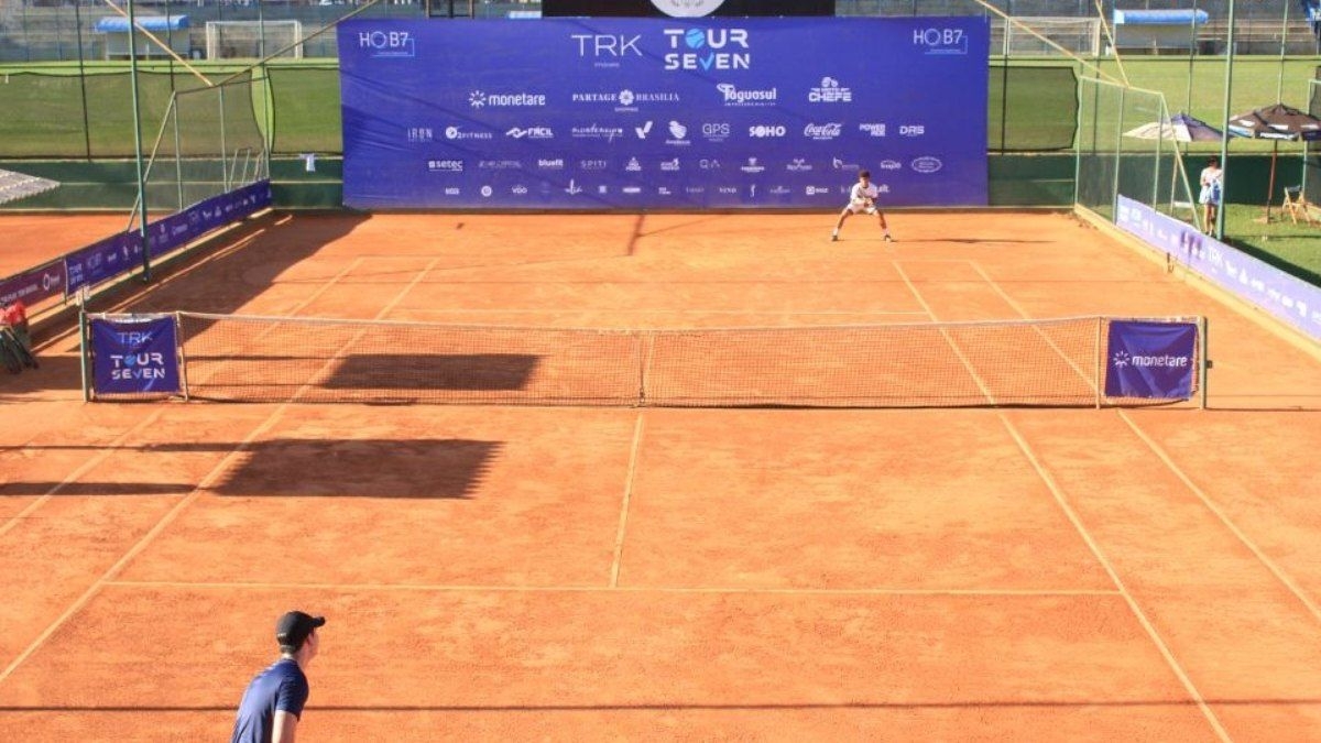 Atletas disputam etapa do Tour Seven em Brasília