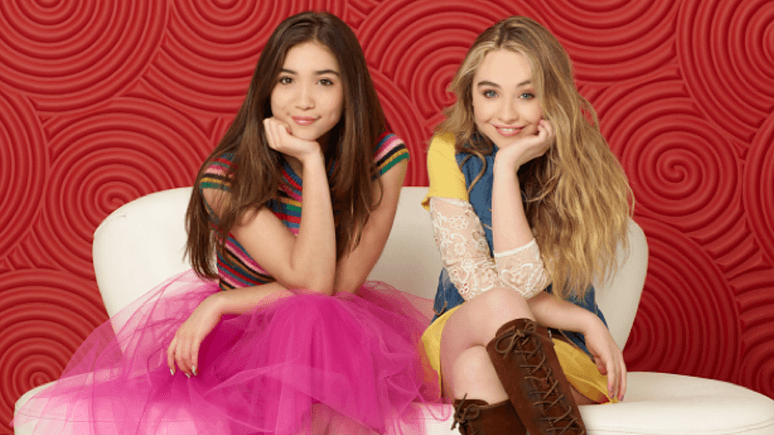 Sabrina Carpenter e sua extensa carreira como atriz antes do sucesso global como diva pop