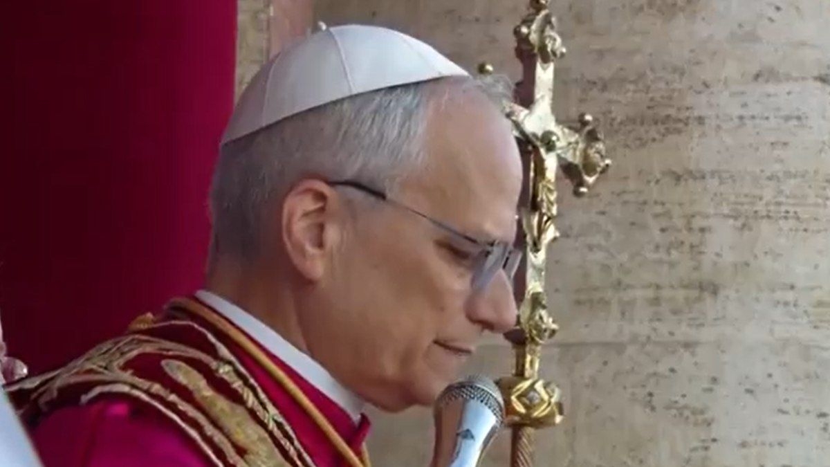 Robert Francis Prevost assume como novo papa na Igreja Católica