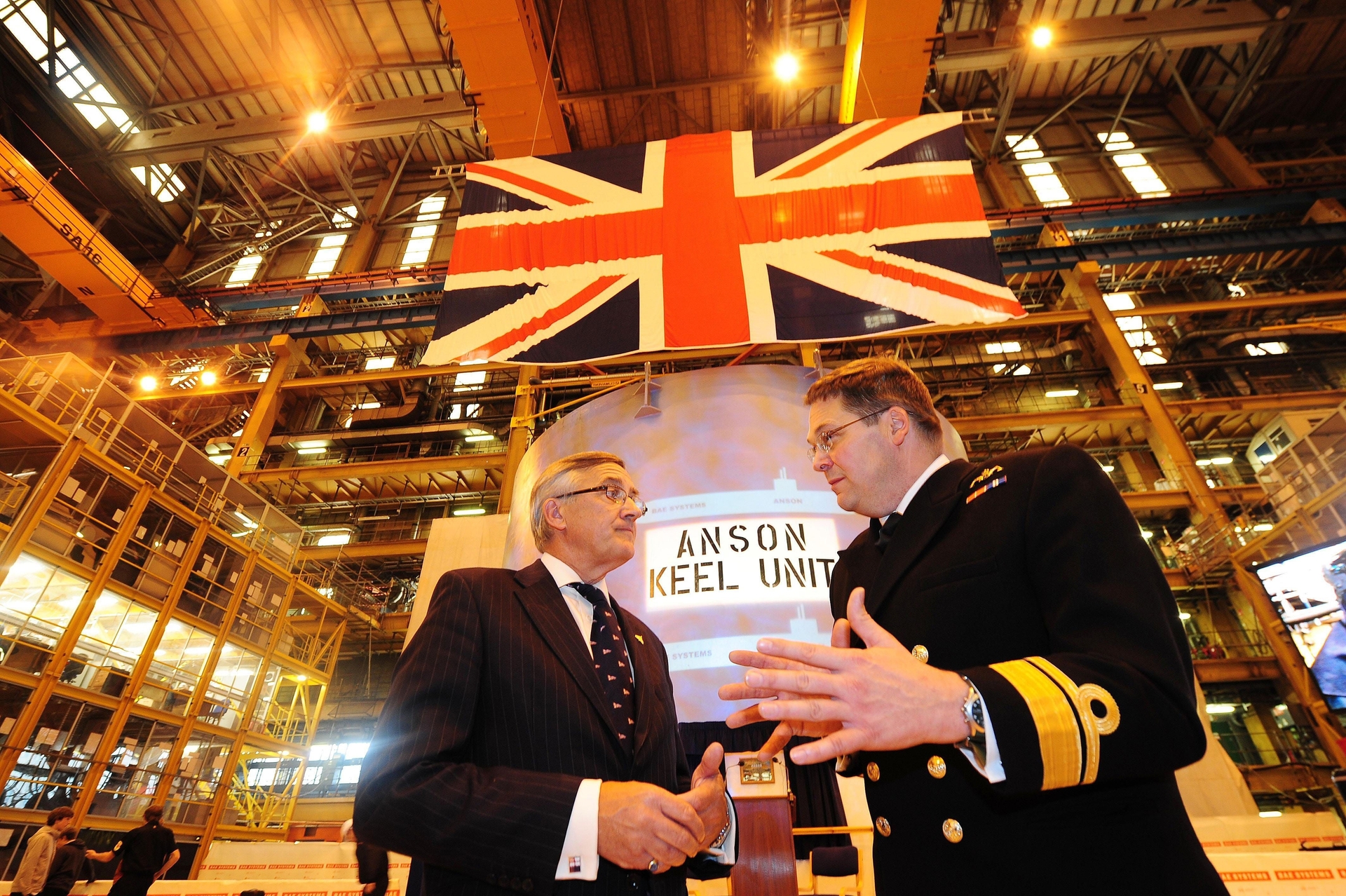 Indústria de Defesa do Reino Unido Enfrenta Desafios com Amazon