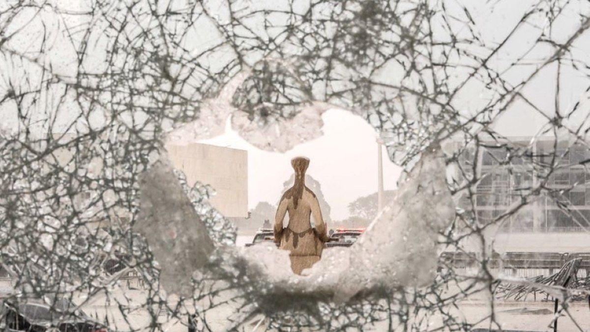 Maioria dos brasileiros é contra anistia em pesquisa Datafolha