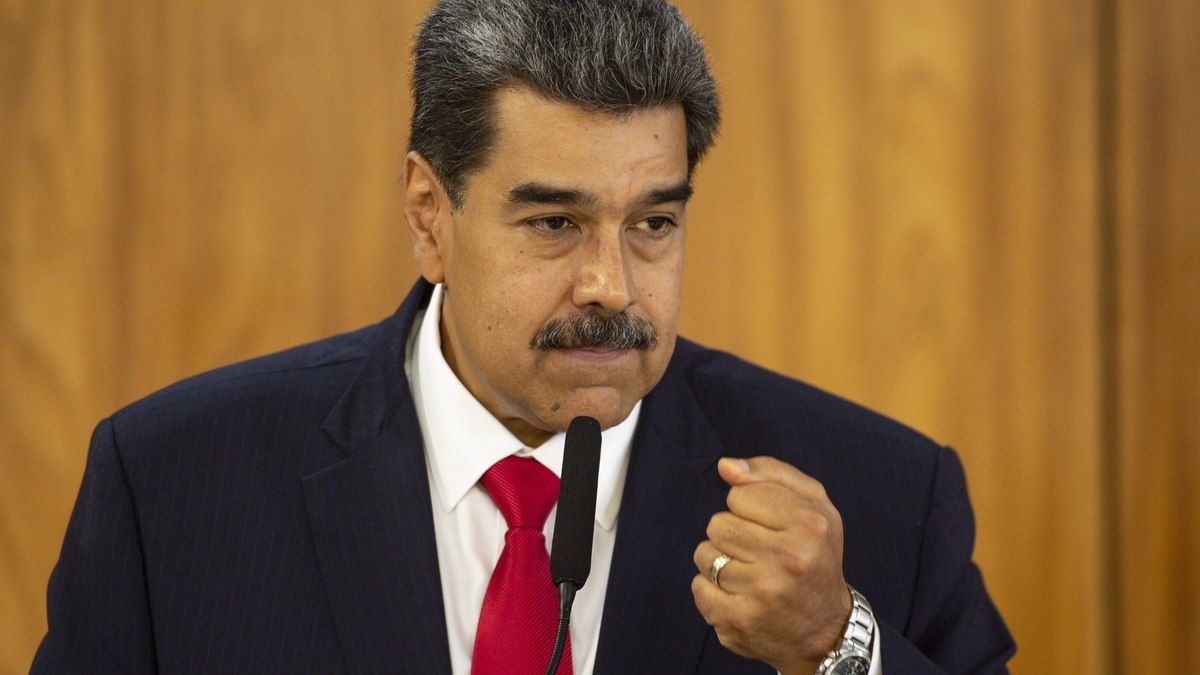 Venezuela aumenta presença militar nas fronteiras com Brasil e Colômbia