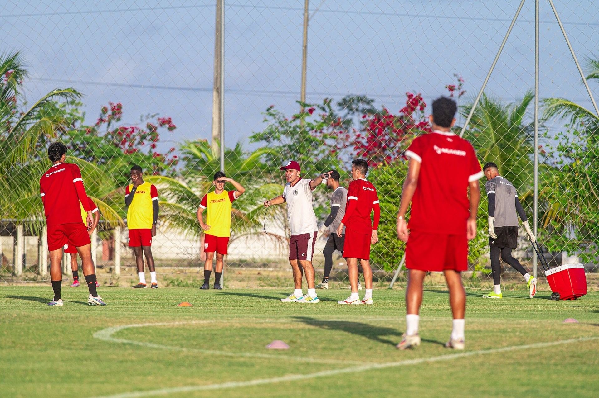 Umberto Louzer altera escalação do CRB na final do Alagoano