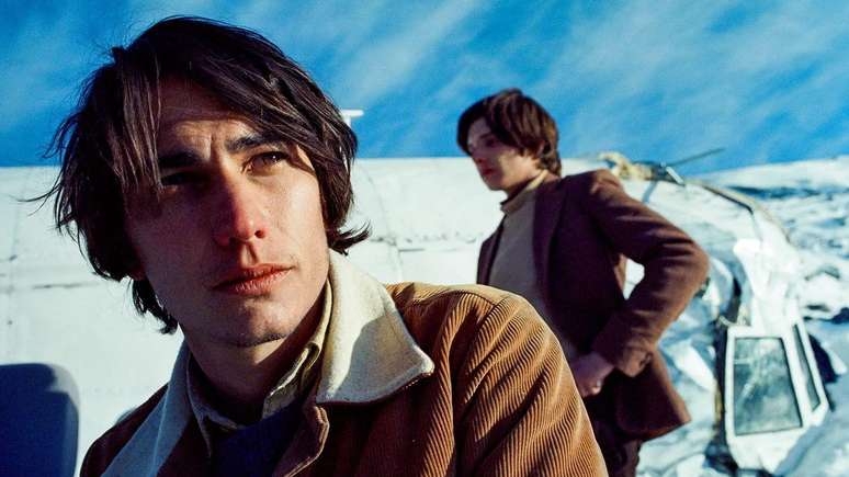 'A Sociedade da Neve': por que terrível acidente de avião nos Andes é também história sobre generosidade