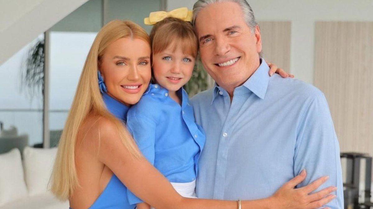 Ana Paula Siebert e Robertos Justus se manifestam por ataques à filha