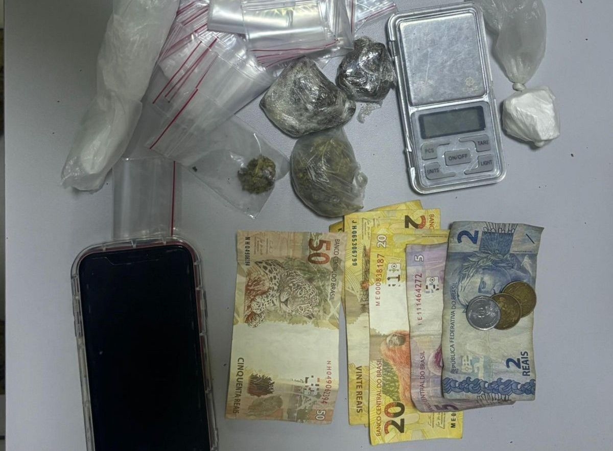 Polícia Militar encontra drogas no Barro Duro em Maceió