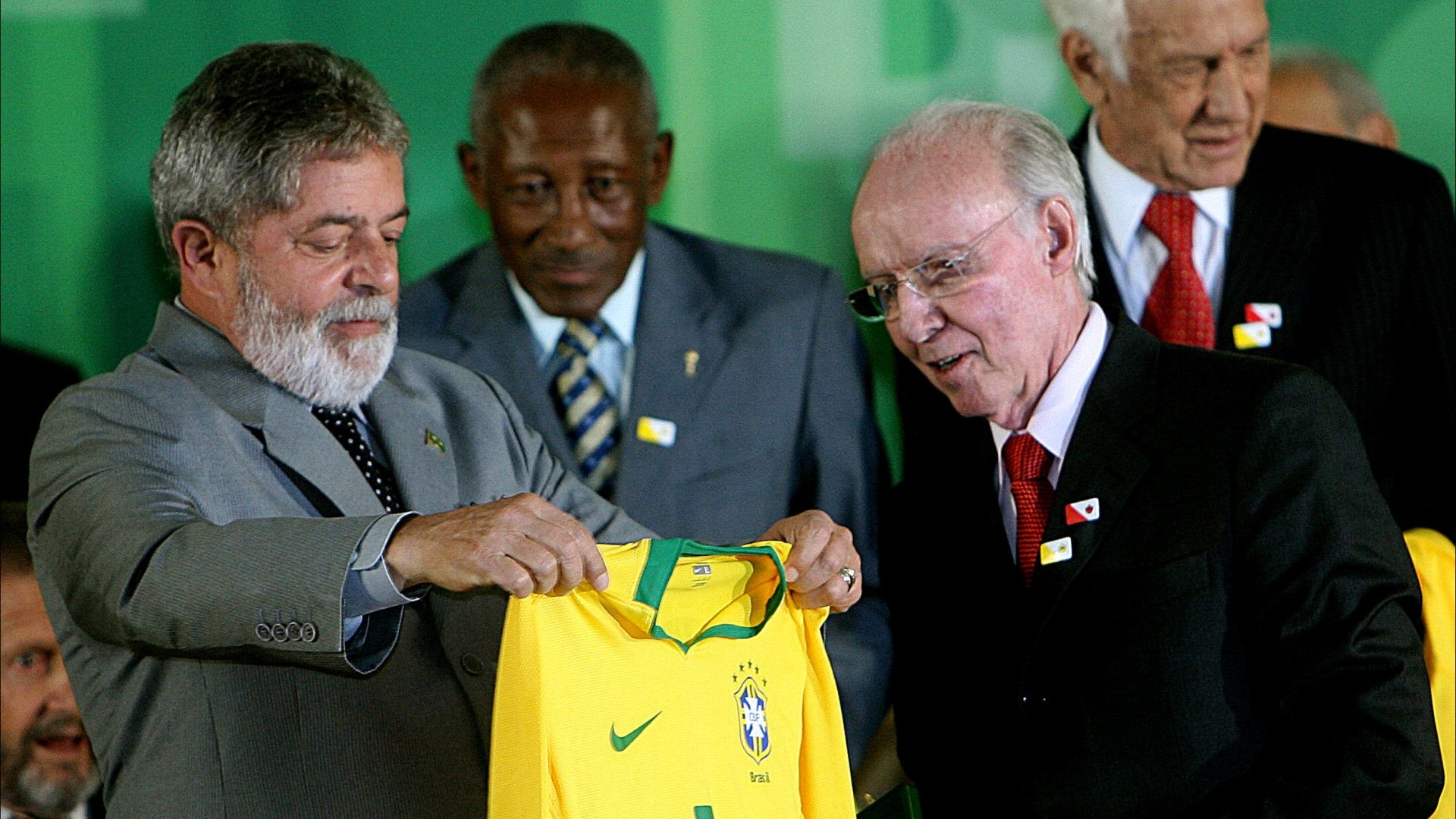 Lula lamenta morte de Zagallo e diz que ex-atleta era exemplo de brasileiro que não desistia