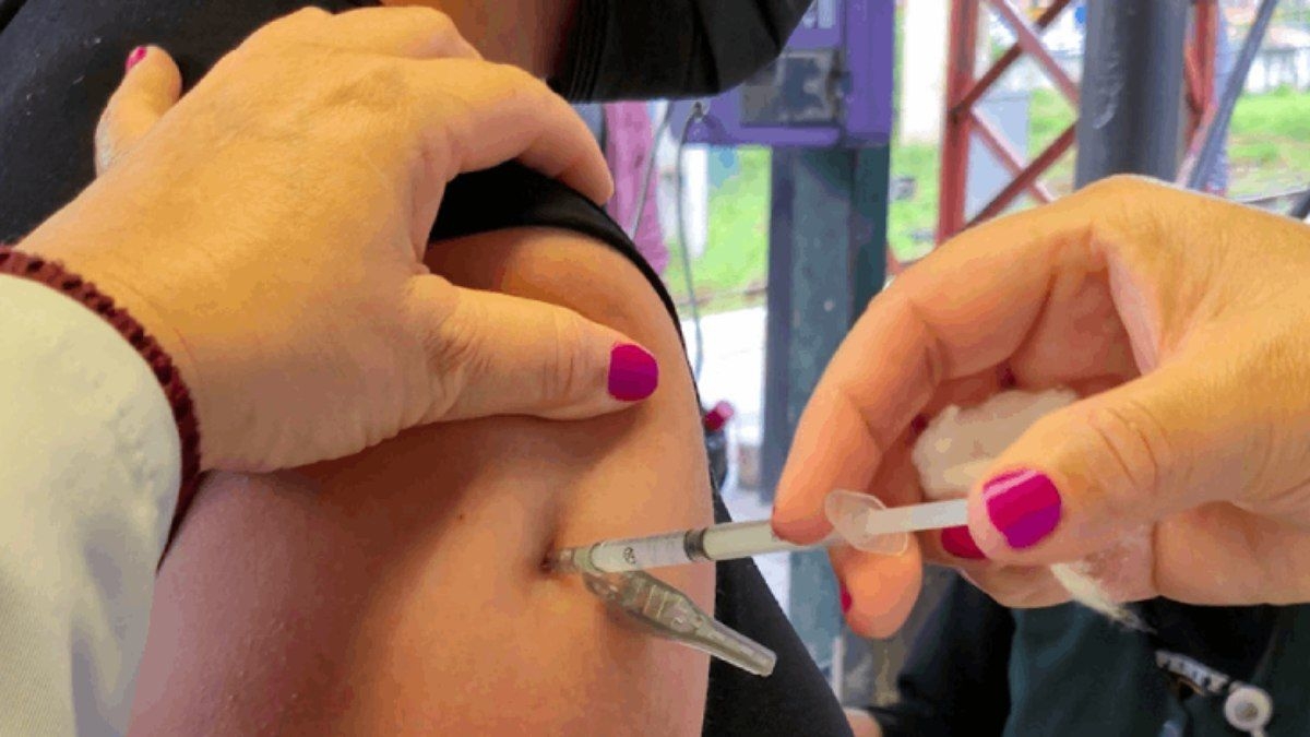 Vacinação gratuita contra sarampo nas estações da CPTM