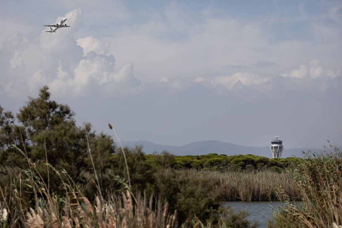 Podemos tenta desbancar comuns na luta pelo aeroporto de El Prat