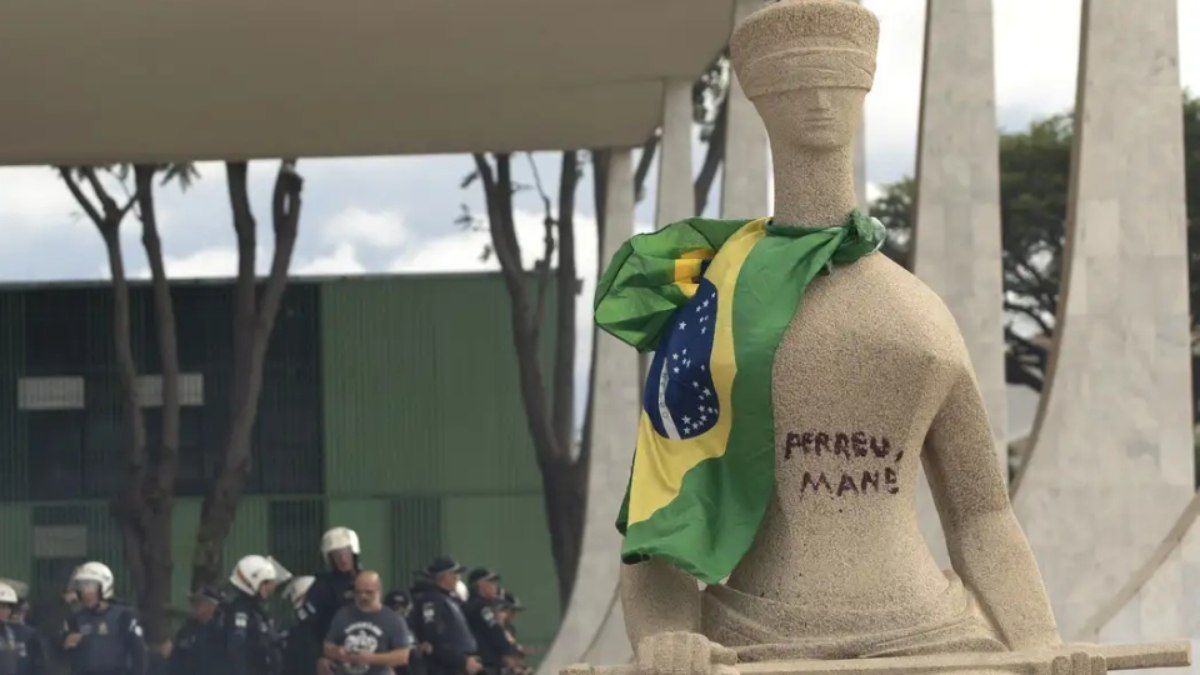 Moraes autoriza assistência religiosa para Débora do batom