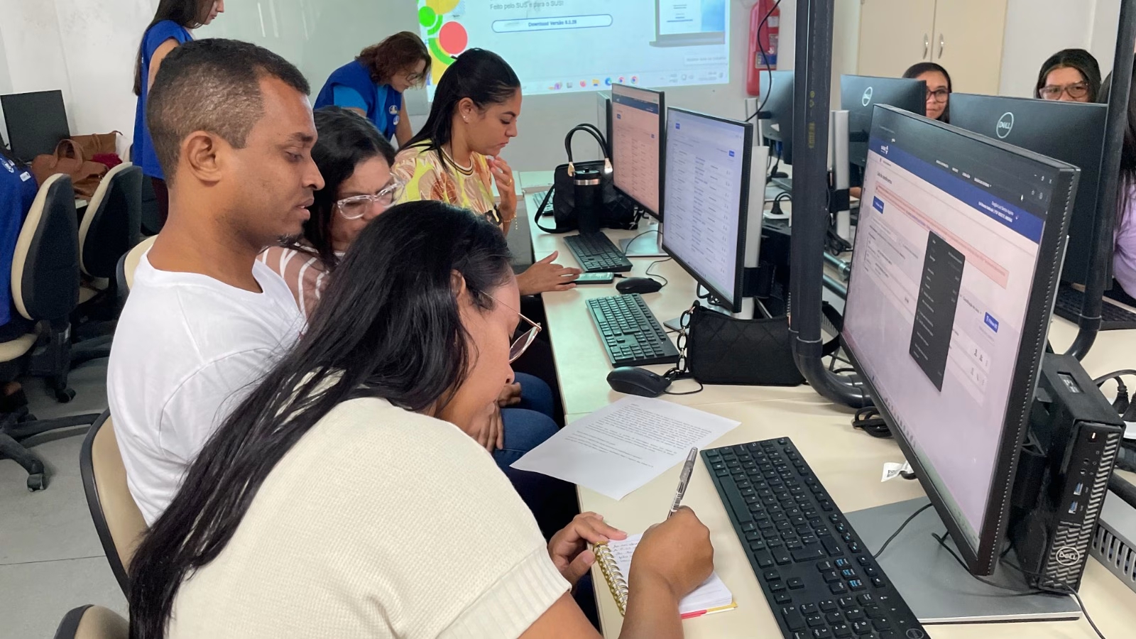 Treinamento de Técnicos de Enfermagem sobre Registro de Vacinas