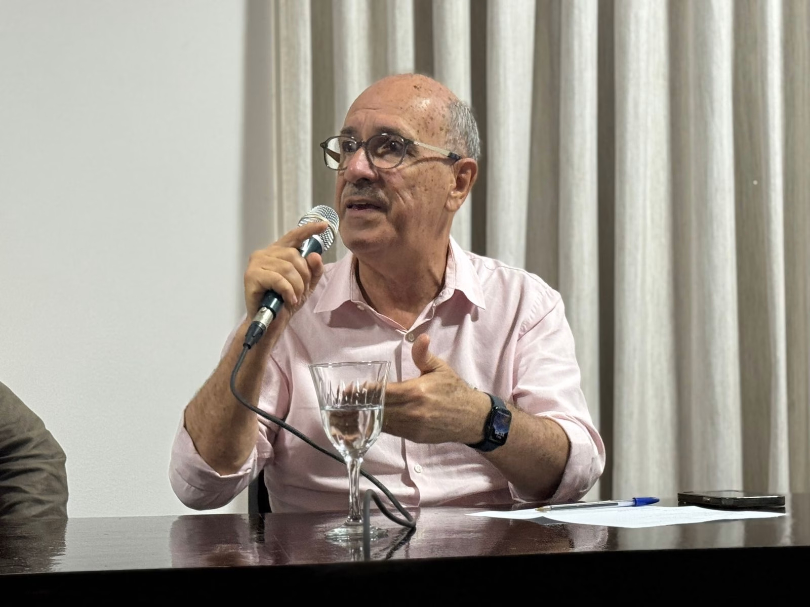 Prefeito Ronaldo Lopes antecipa pagamento de salários e feriado