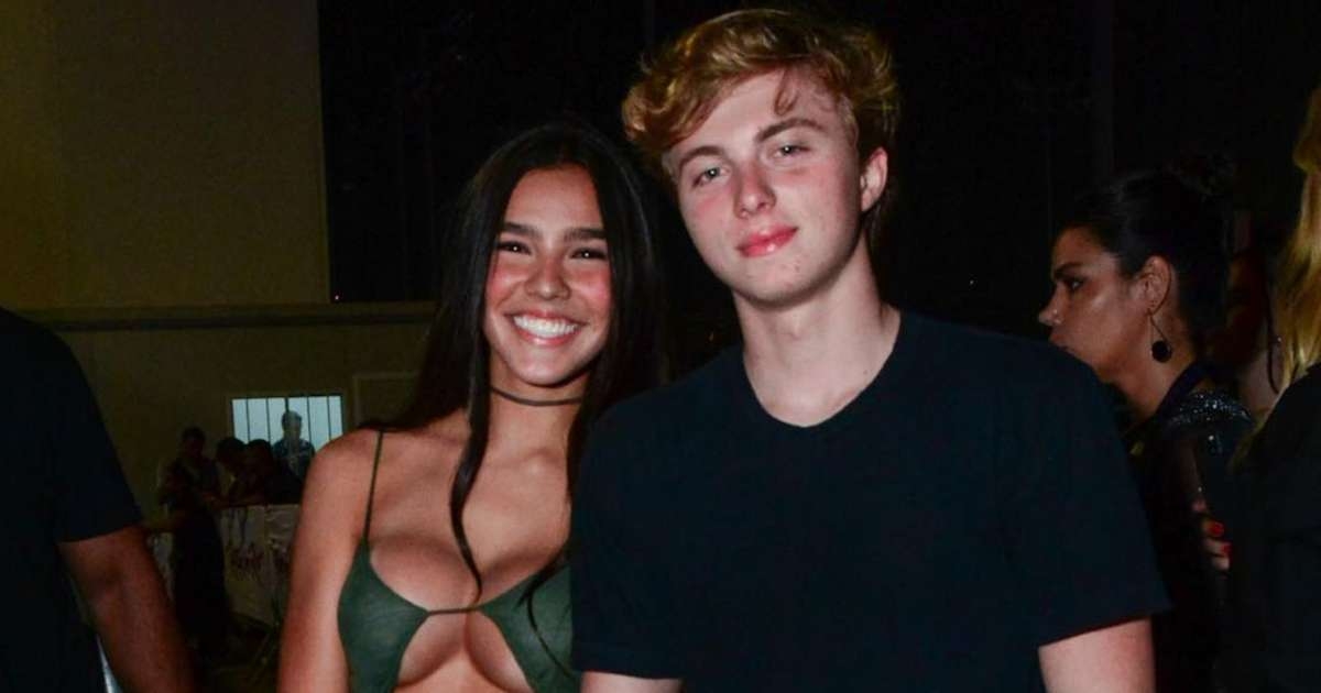 Benício Huck e Duda Guerra divertem em supermercado popular