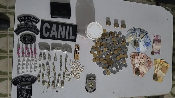 PM apreende arma e drogas durante ações de combate ao tráfico, em Arapiraca e Batalha