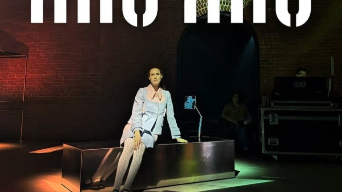 Modelo brasiliense se destaca na Miu Miu em NYC