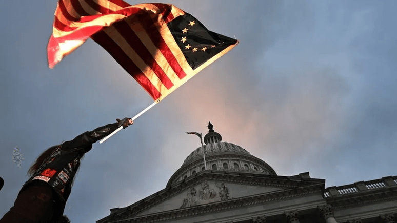 6 de janeiro: o dia que ainda divide os EUA, três anos depois