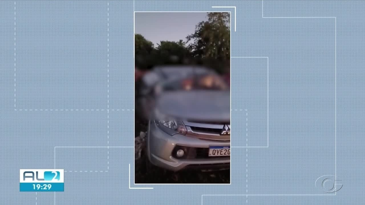 Acidente entre carros deixa três feridos em Maragogi