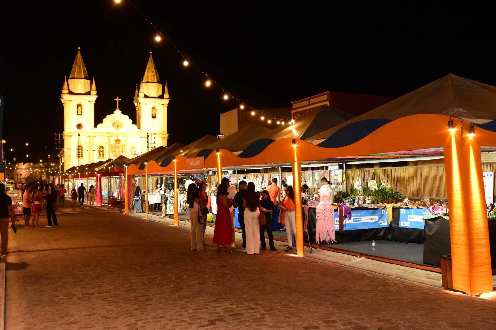 FliPenedo 2026 traz conscientização aos comerciantes locais