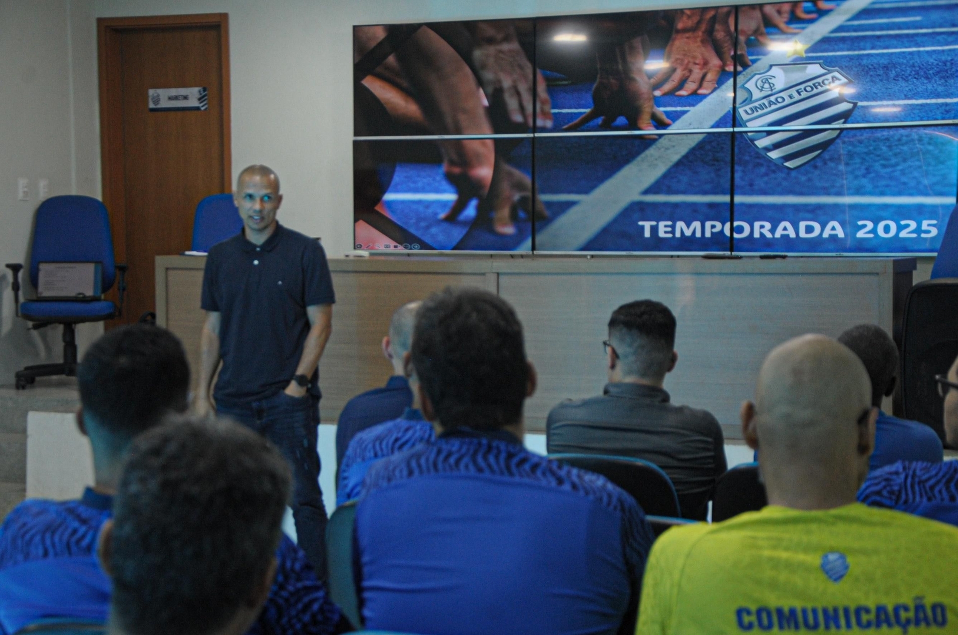 Técnico do CSA comenta sobre uso excessivo de telas