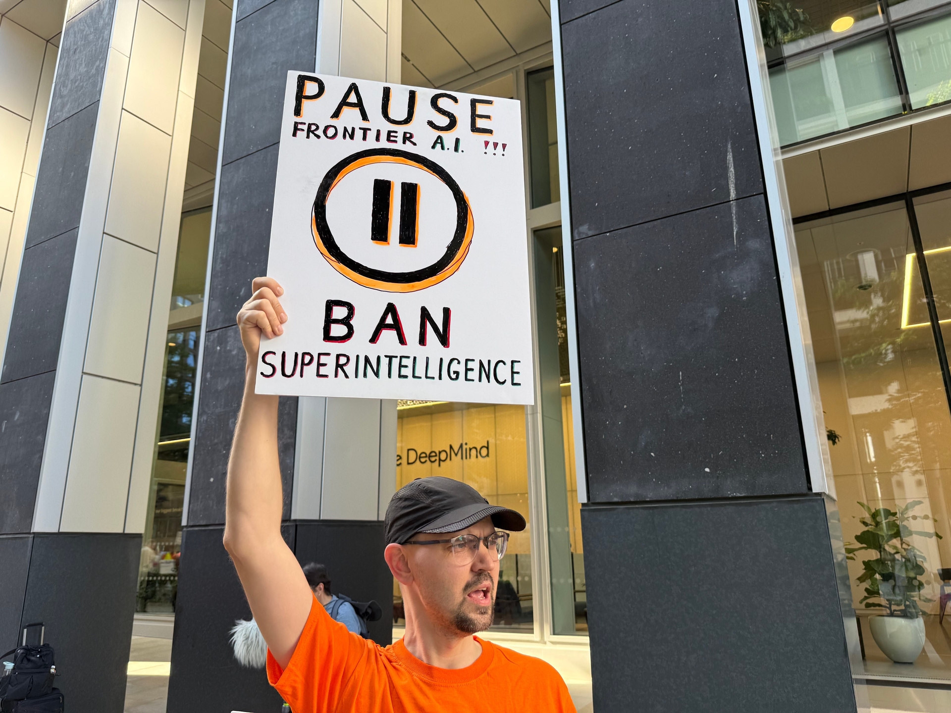 Protestos Pedem Transparência da Google em Inteligência Artificial