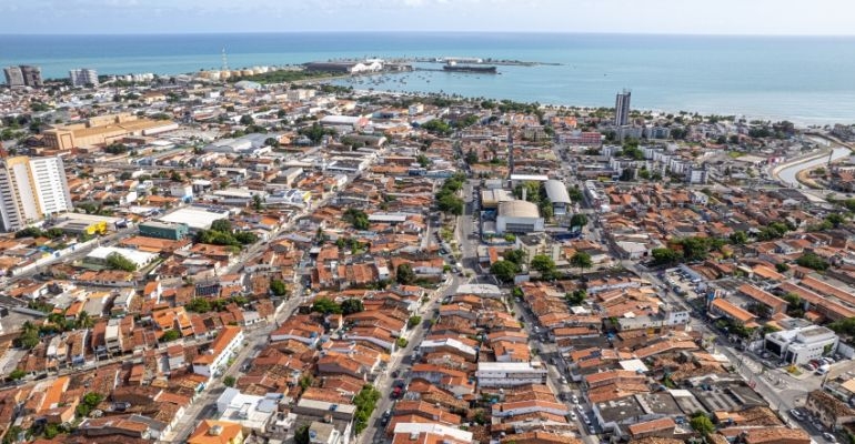 Ficha suja: 32% dos municípios de Alagoas fecham 2023 no vermelho, aponta estudo