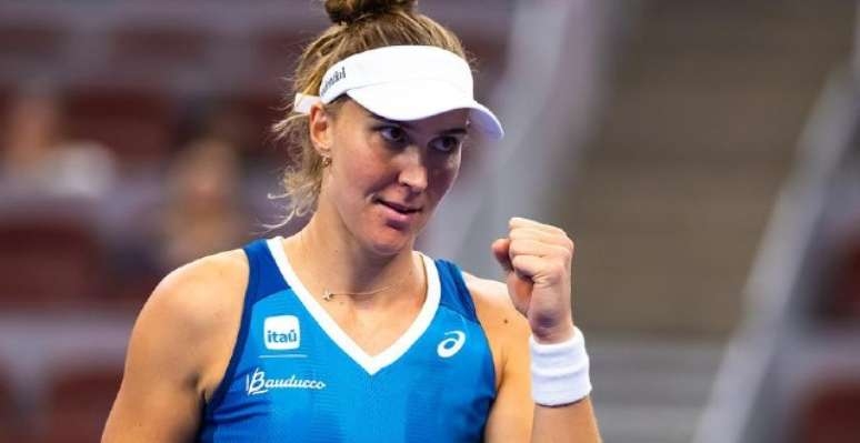 Bia Haddad joga mal, mas luta e vence no Australian Open