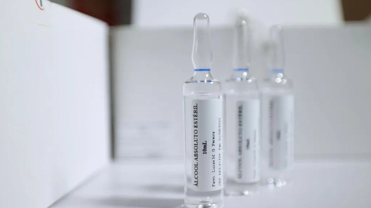 Distribuição de antídoto contra metanol em cinco estados