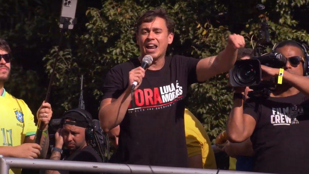 Deputado do PT solicita bloqueio de perfis de Nikolas Ferreira